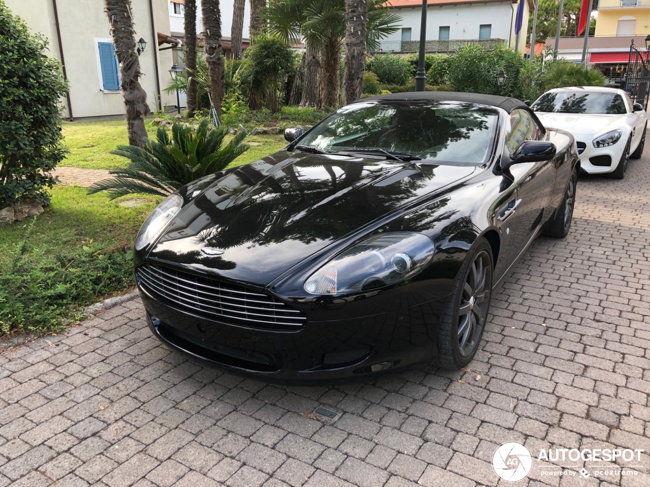 Aston Martin DB9 Volante