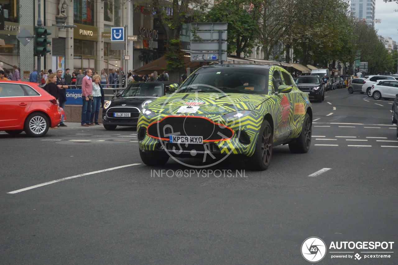 Aston Martin DBX