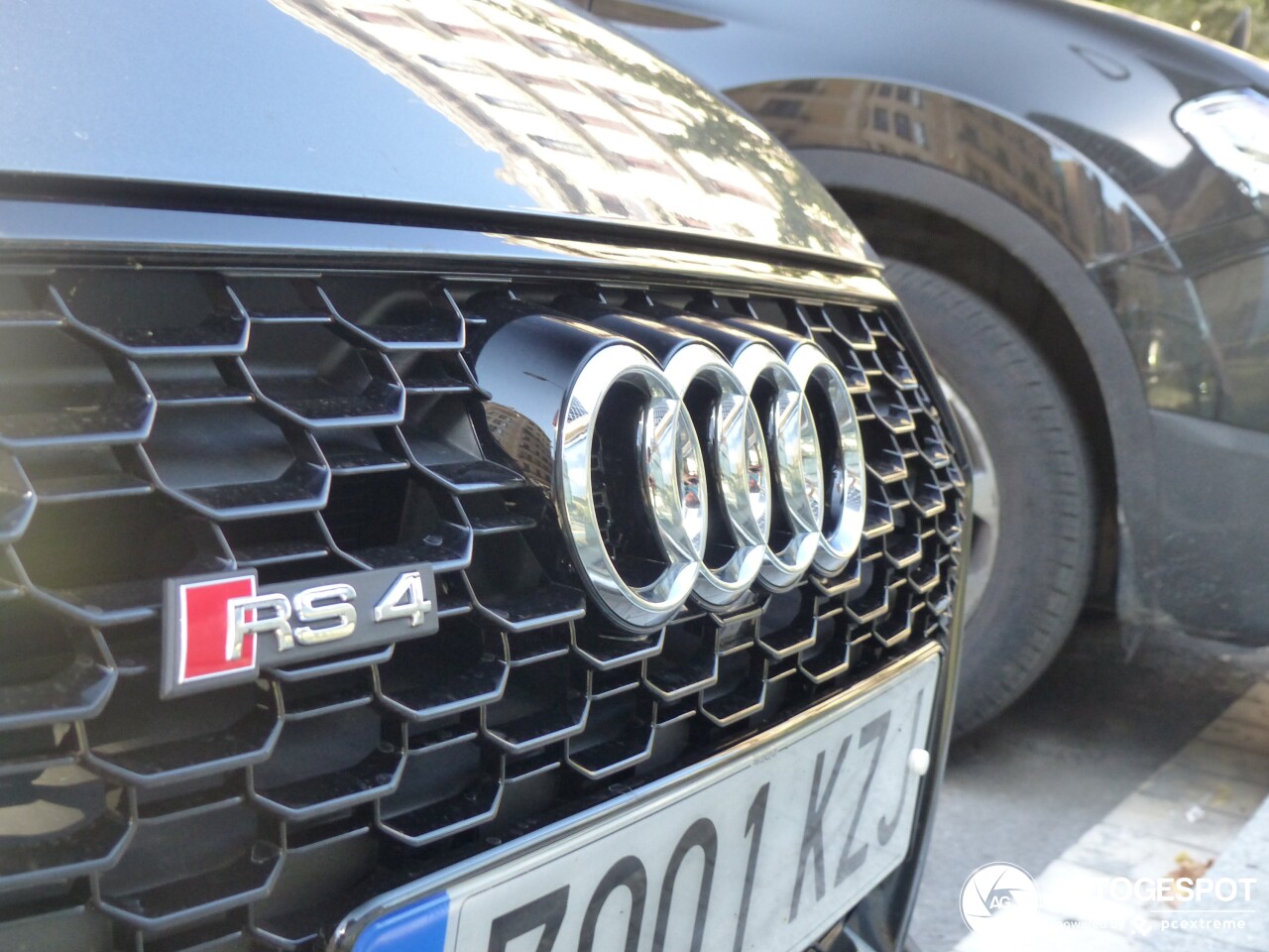 Audi RS4 Avant B9