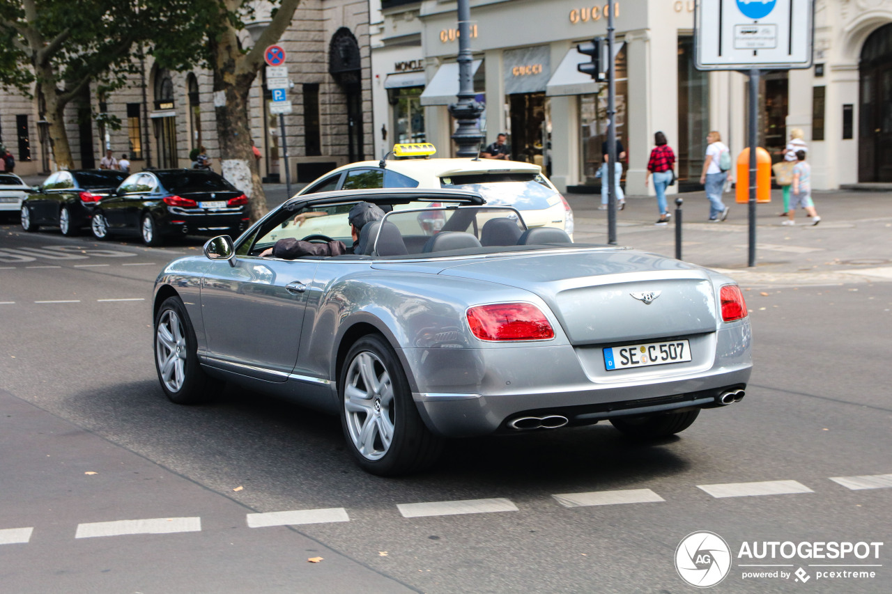 Bentley Continental GTC V8