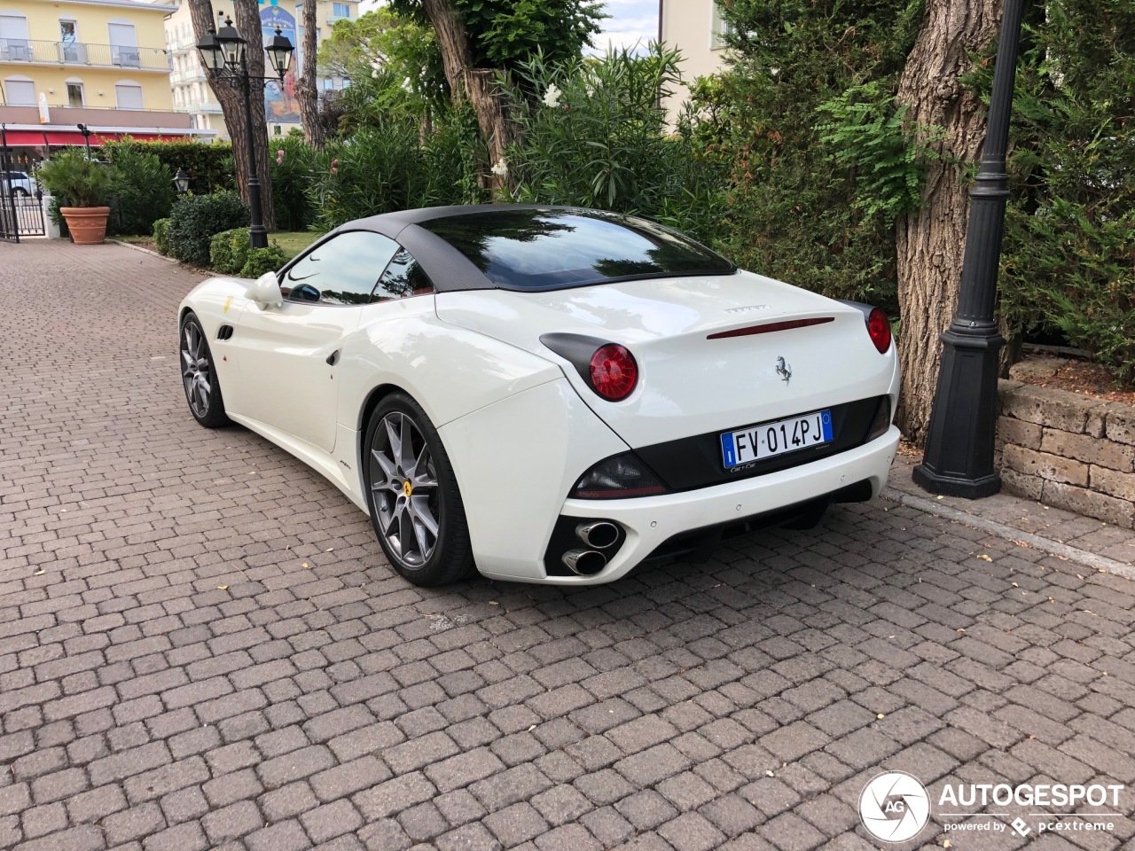 Ferrari California