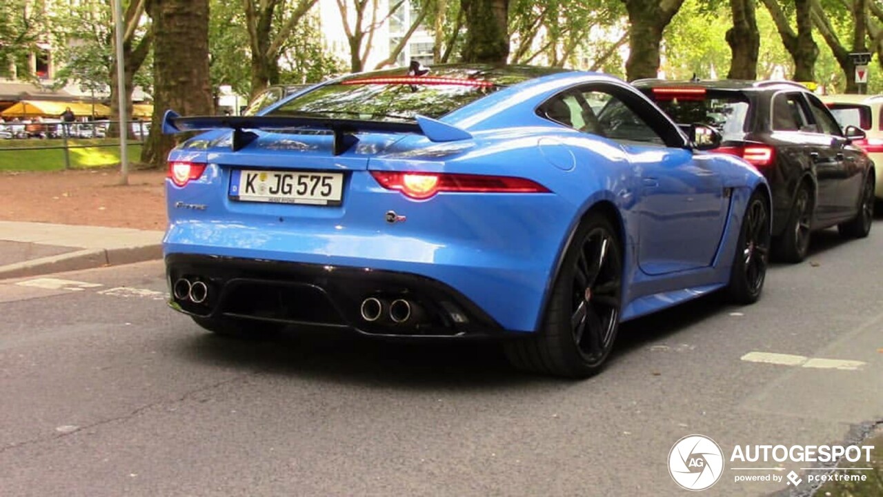 Jaguar F-TYPE SVR Coupé