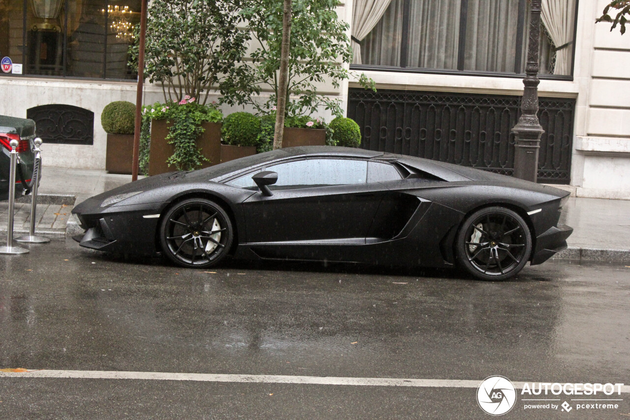 Lamborghini Aventador LP700-4 Roadster