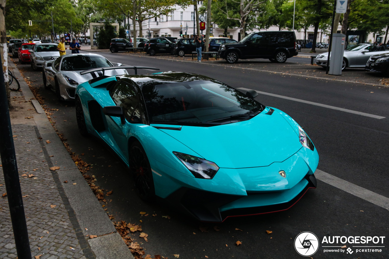 Lamborghini Aventador LP750-4 SuperVeloce Roadster