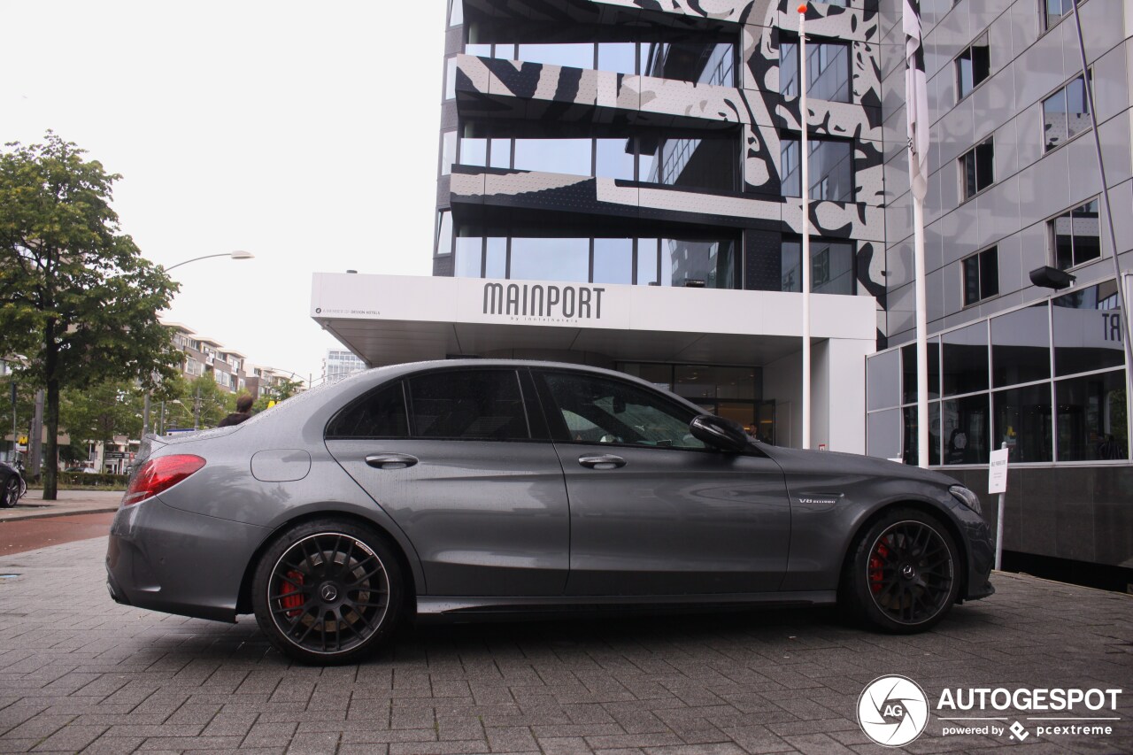 Mercedes-AMG C 63 S W205