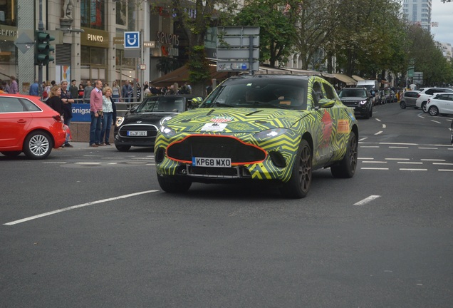 Aston Martin DBX