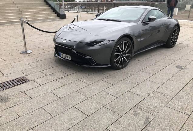 Aston Martin V8 Vantage 2018