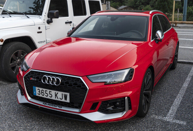 Audi RS4 Avant B9