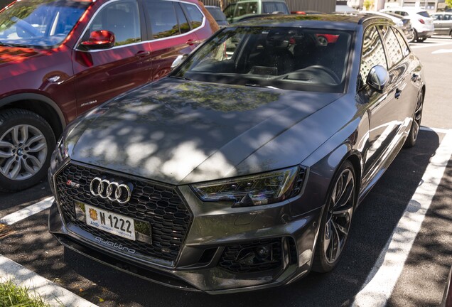 Audi RS4 Avant B9