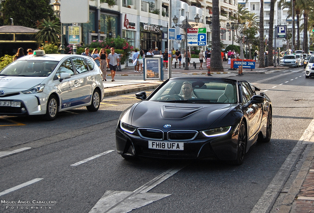 BMW i8 Roadster