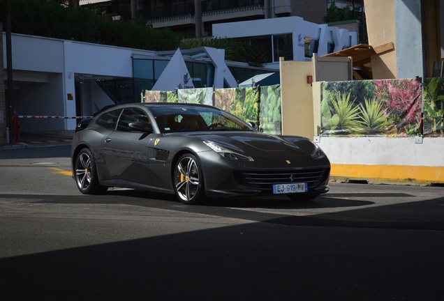 Ferrari GTC4Lusso