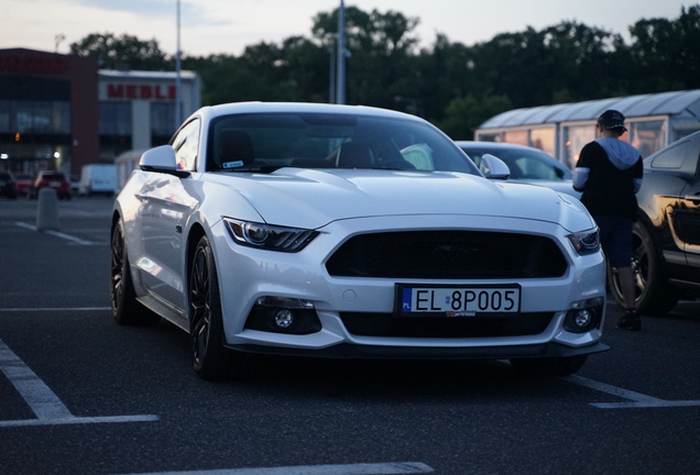 Ford Mustang GT 2015