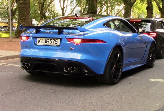 Jaguar F-TYPE SVR Coupé