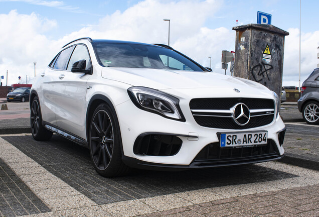 Mercedes-AMG GLA 45 X156 2017