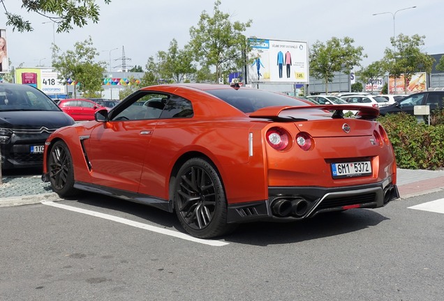 Nissan GT-R 2017