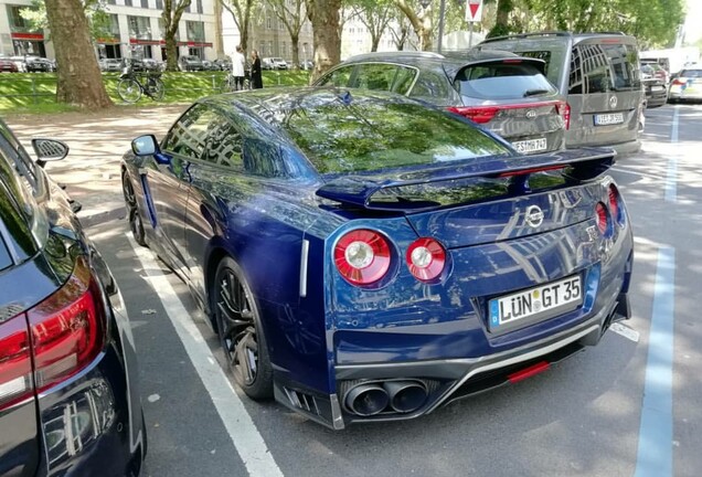 Nissan GT-R 2017