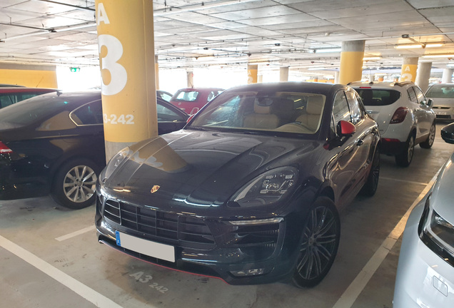 Porsche 95B Macan GTS