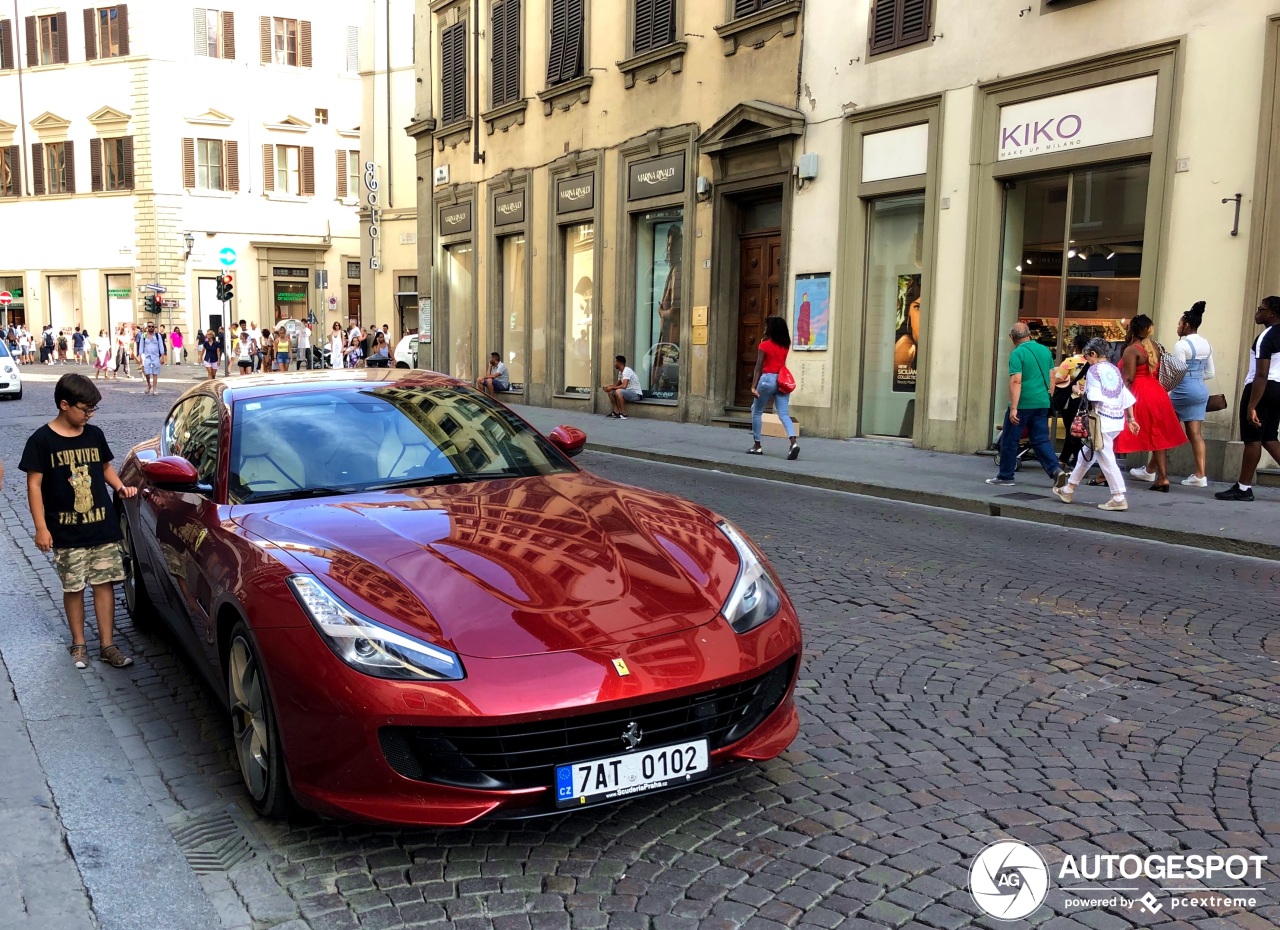 Ferrari GTC4Lusso T