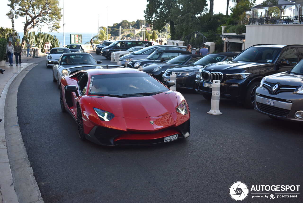 Lamborghini Aventador LP750-4 SuperVeloce