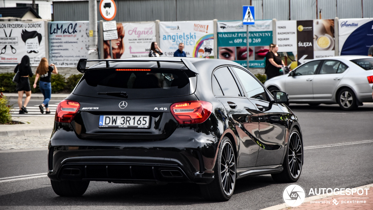 Mercedes-AMG A 45 W176 2015