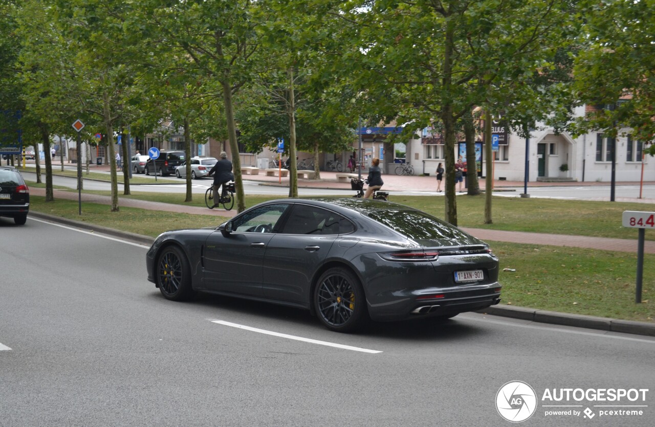 Porsche 971 Panamera Turbo S E-Hybrid