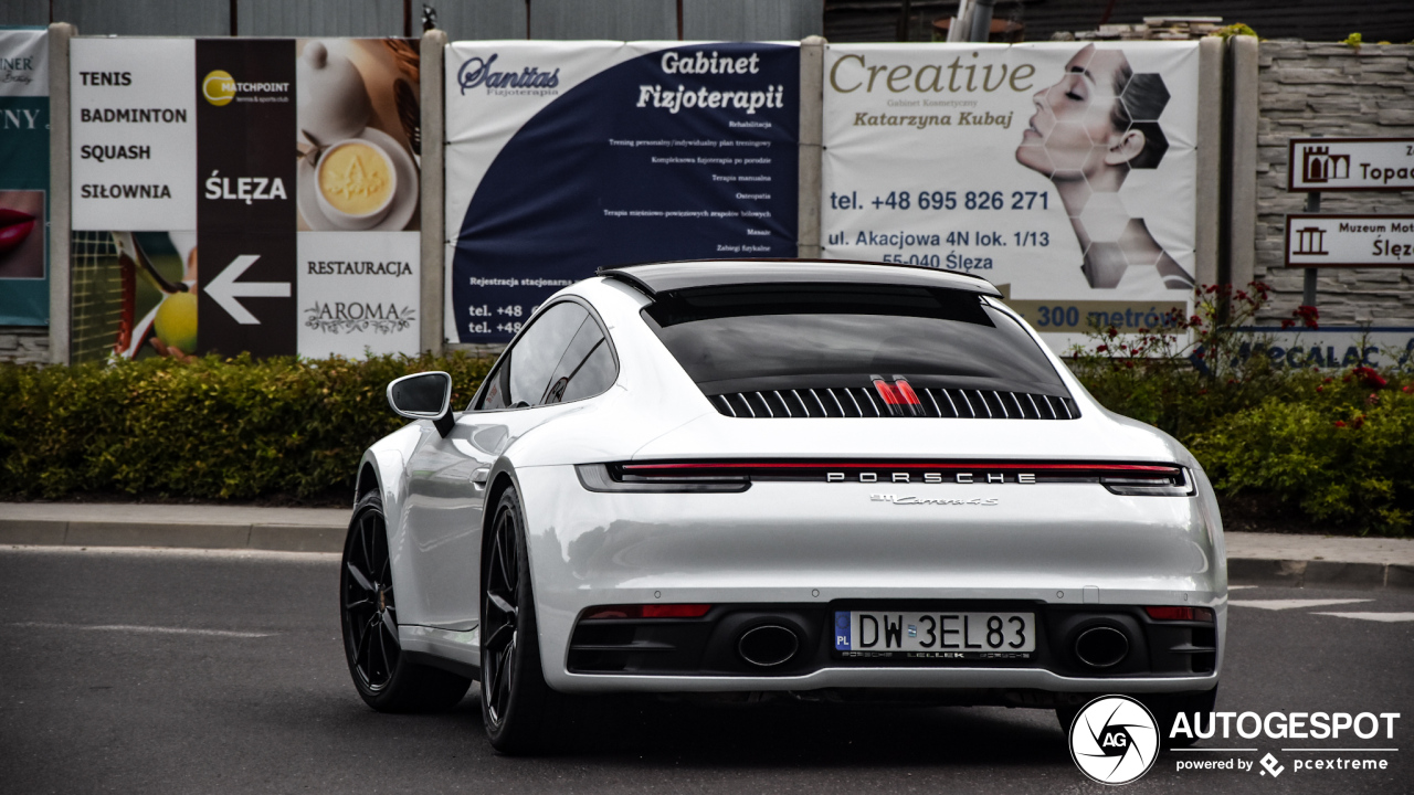 Porsche 992 Carrera 4S