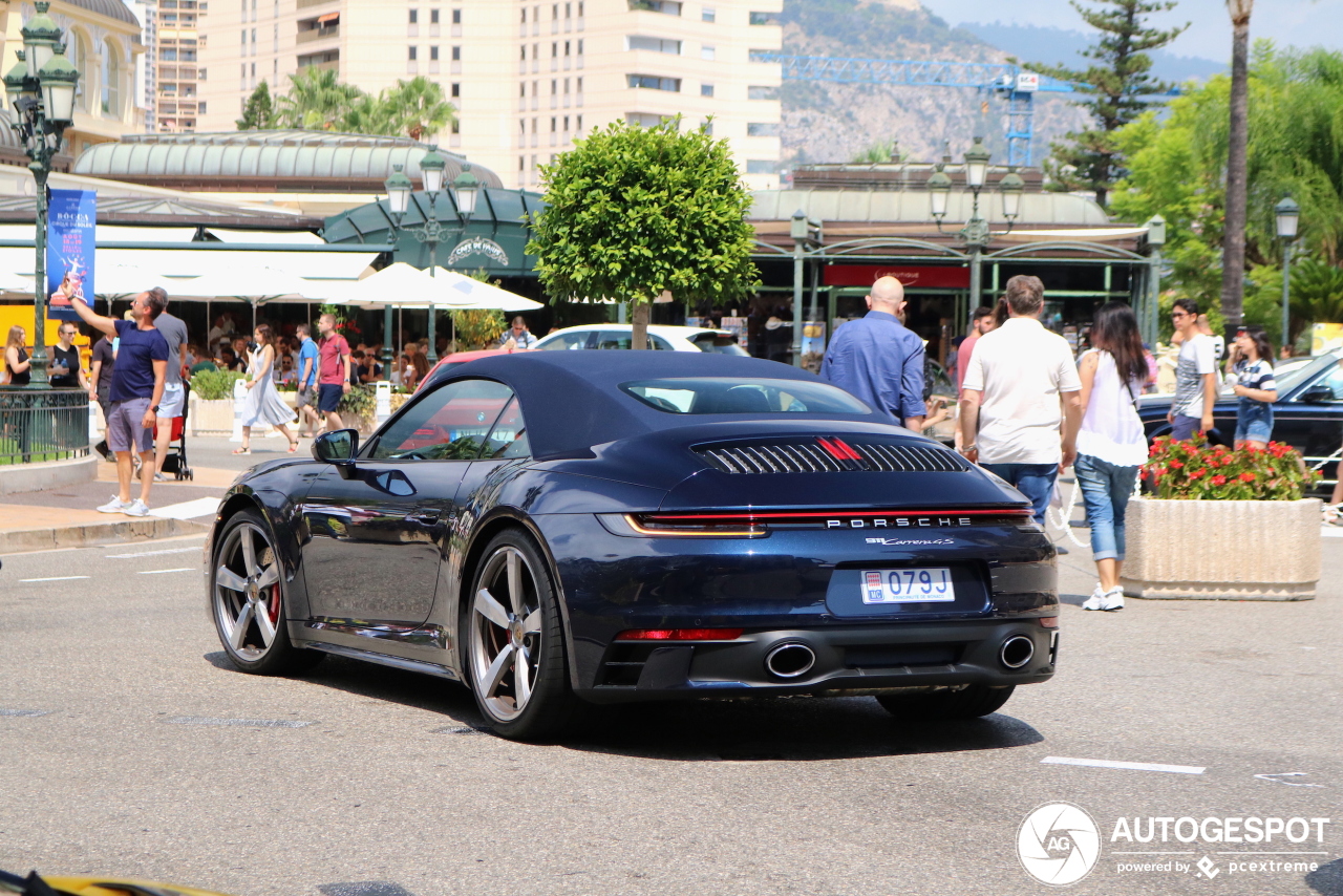 Porsche 992 Carrera 4S Cabriolet