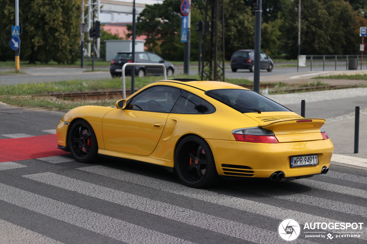 Porsche 996 Turbo