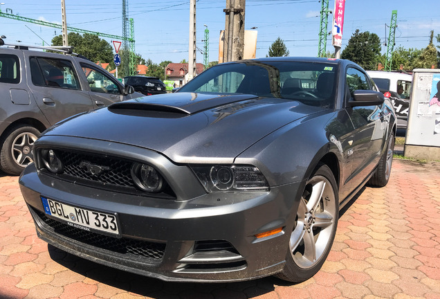 Ford Mustang GT 2013