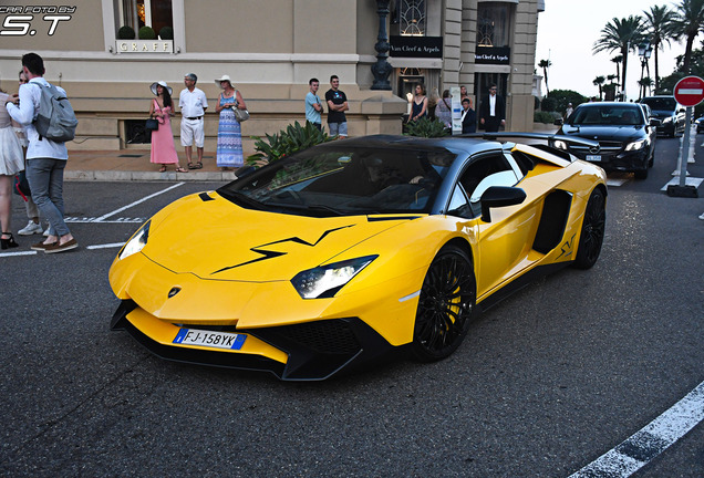Lamborghini Aventador LP750-4 SuperVeloce Roadster