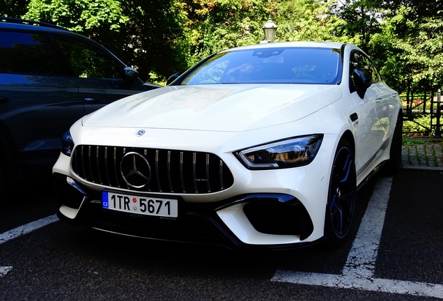 Mercedes-AMG GT 63 S X290