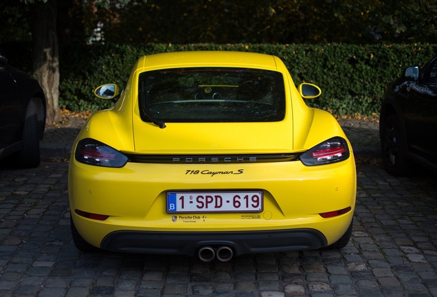 Porsche 718 Cayman S