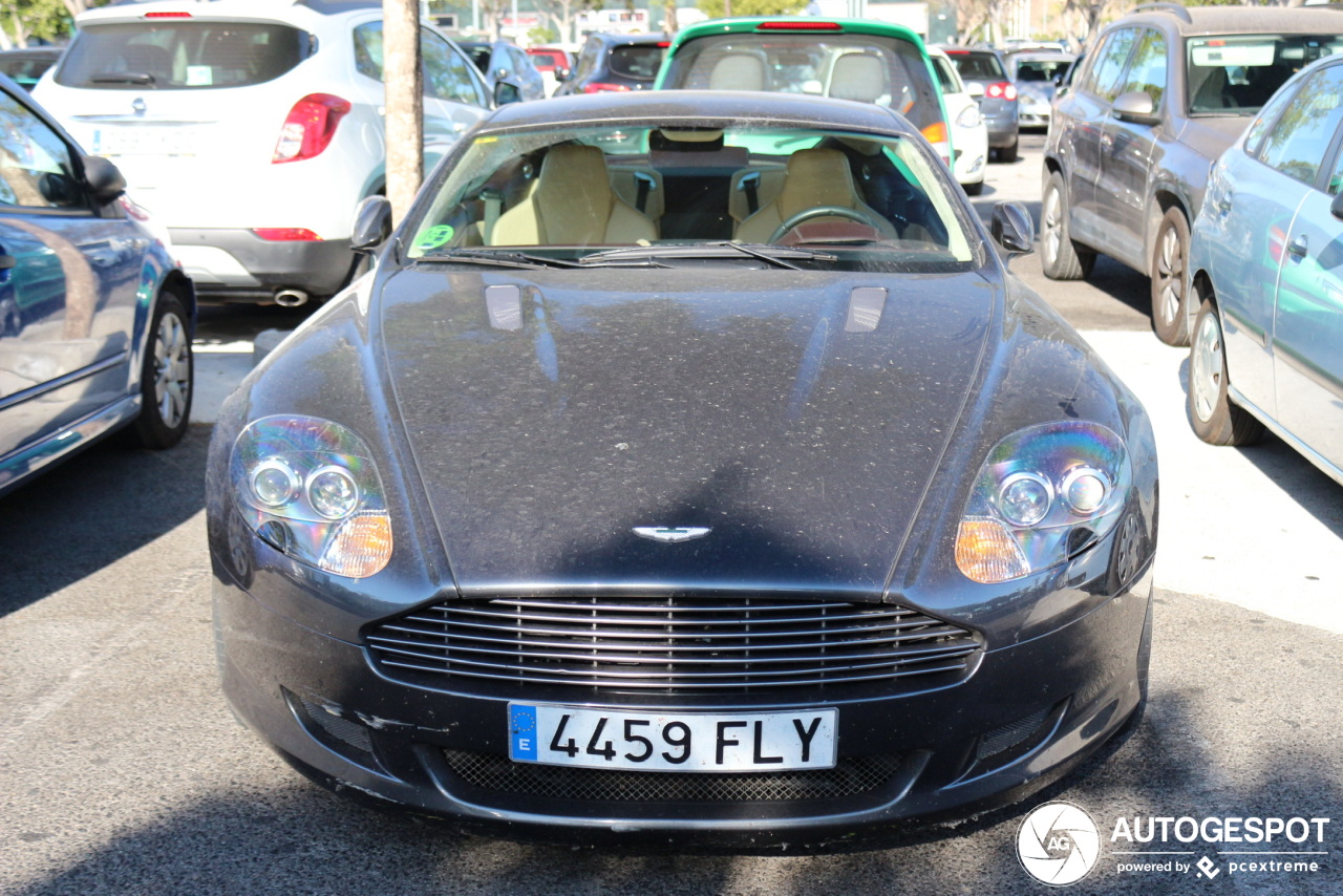 Aston Martin DB9