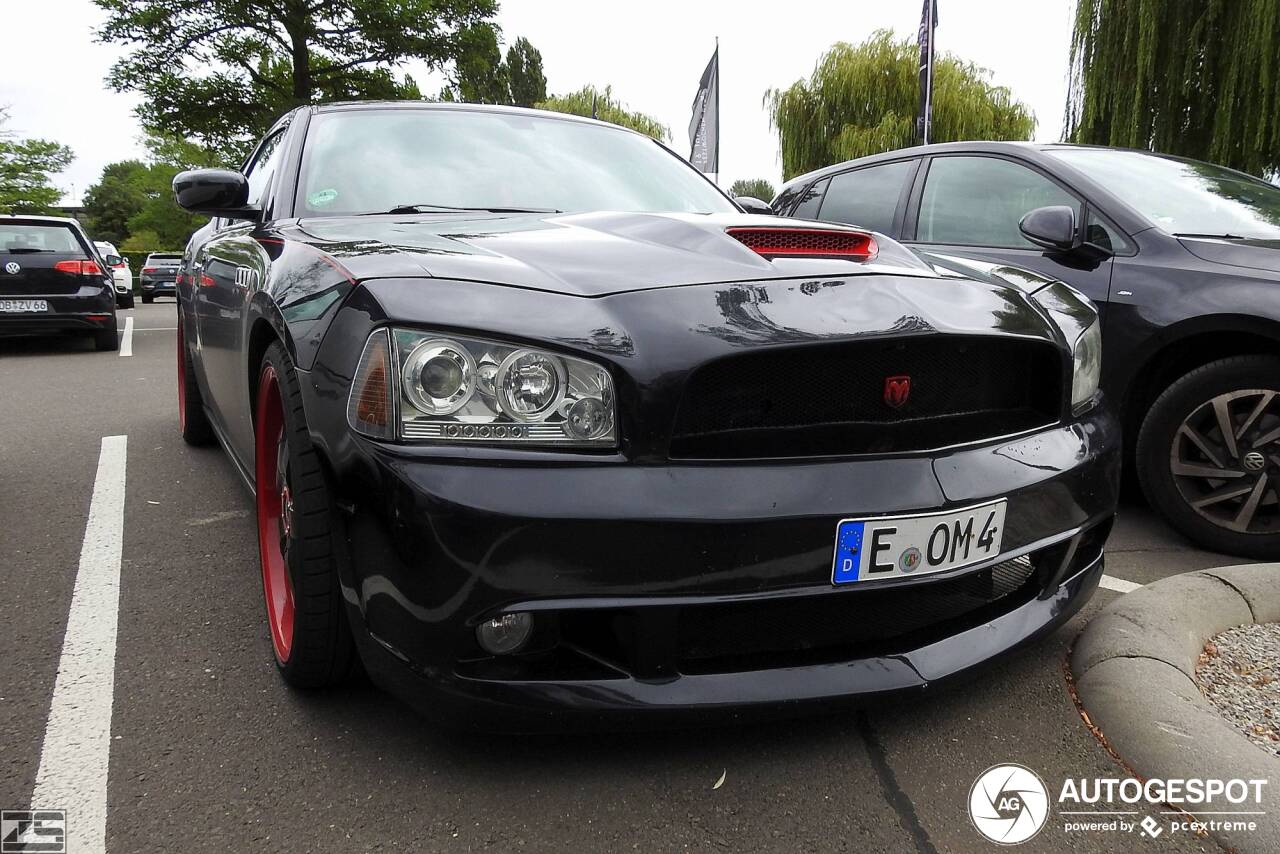 Dodge Charger SRT-8