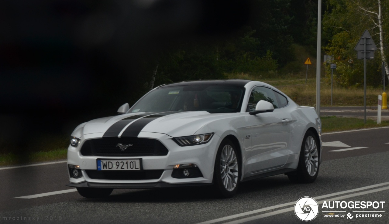 Ford Mustang GT 2015