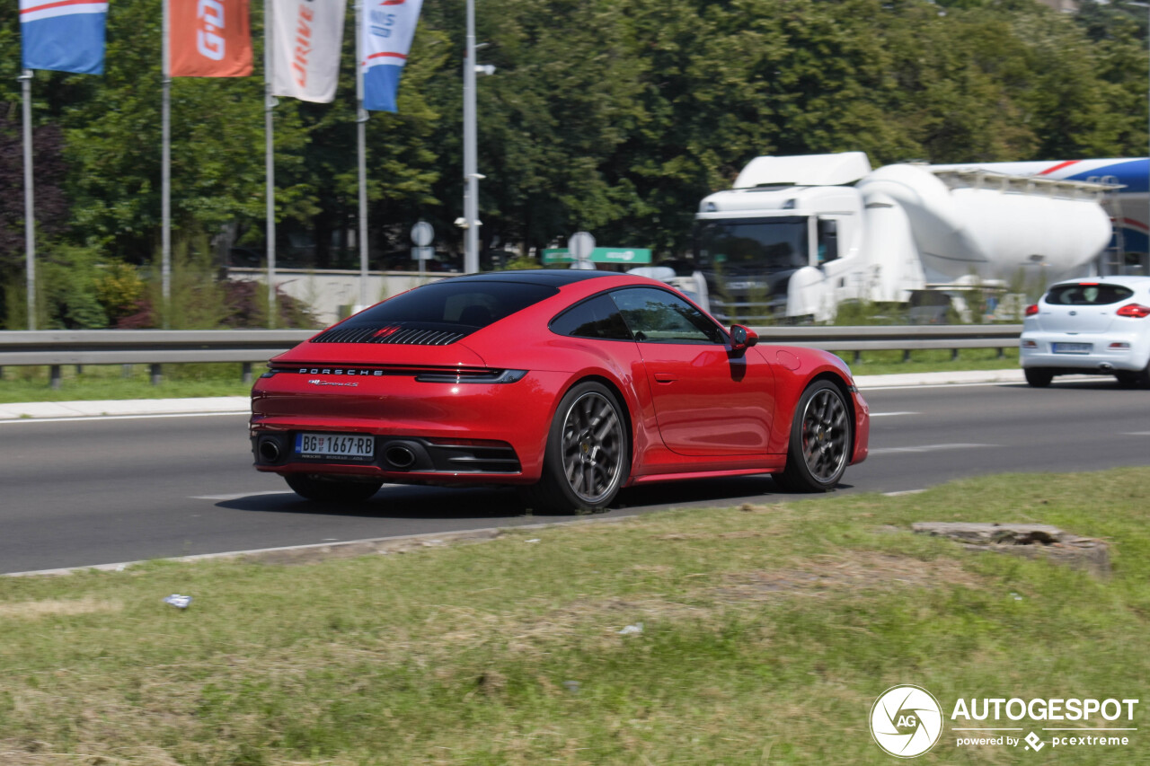 Porsche 992 Carrera 4S