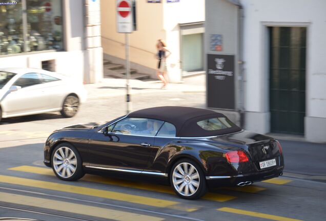 Bentley Continental GTC V8