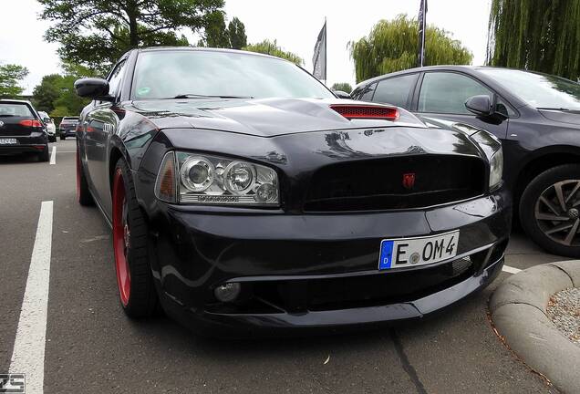 Dodge Charger SRT-8