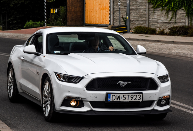 Ford Mustang GT 2015