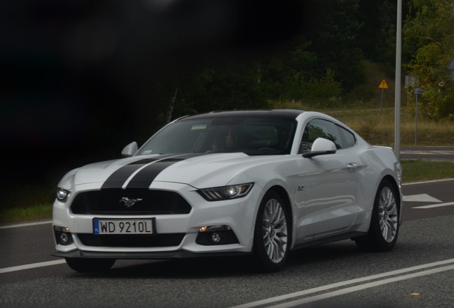 Ford Mustang GT 2015