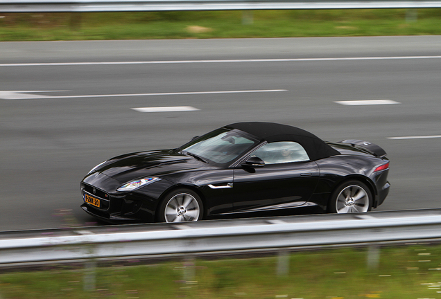 Jaguar F-TYPE S Convertible