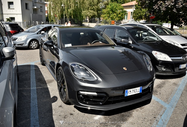 Porsche 971 Panamera Turbo S E-Hybrid Executive