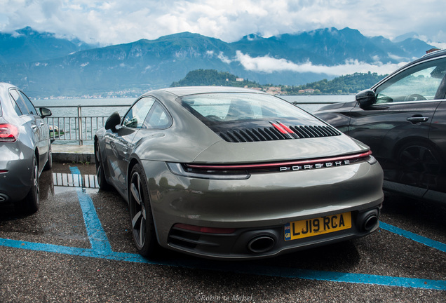 Porsche 992 Carrera 4S