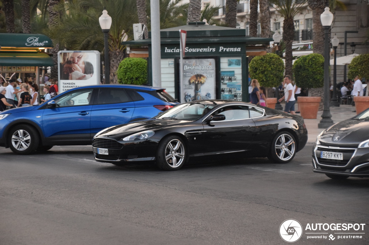 Aston Martin DB9