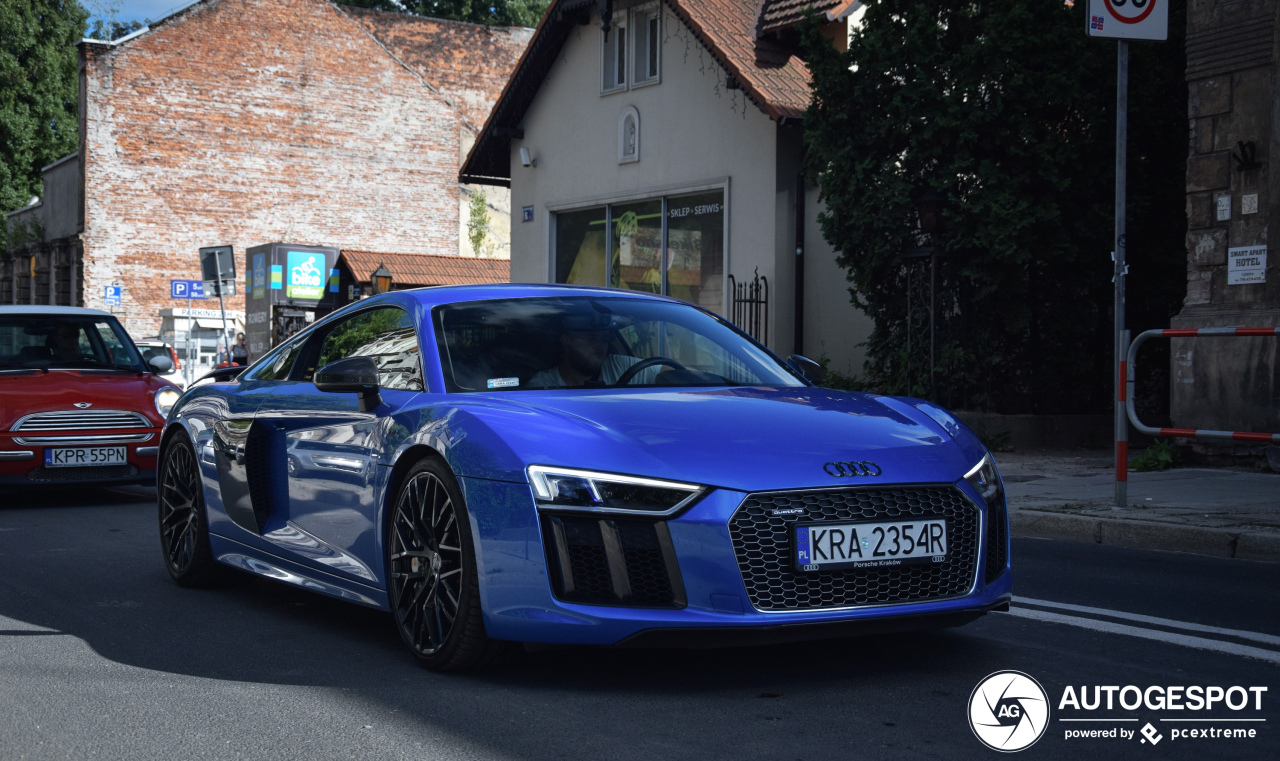 Audi R8 V10 Plus 2015