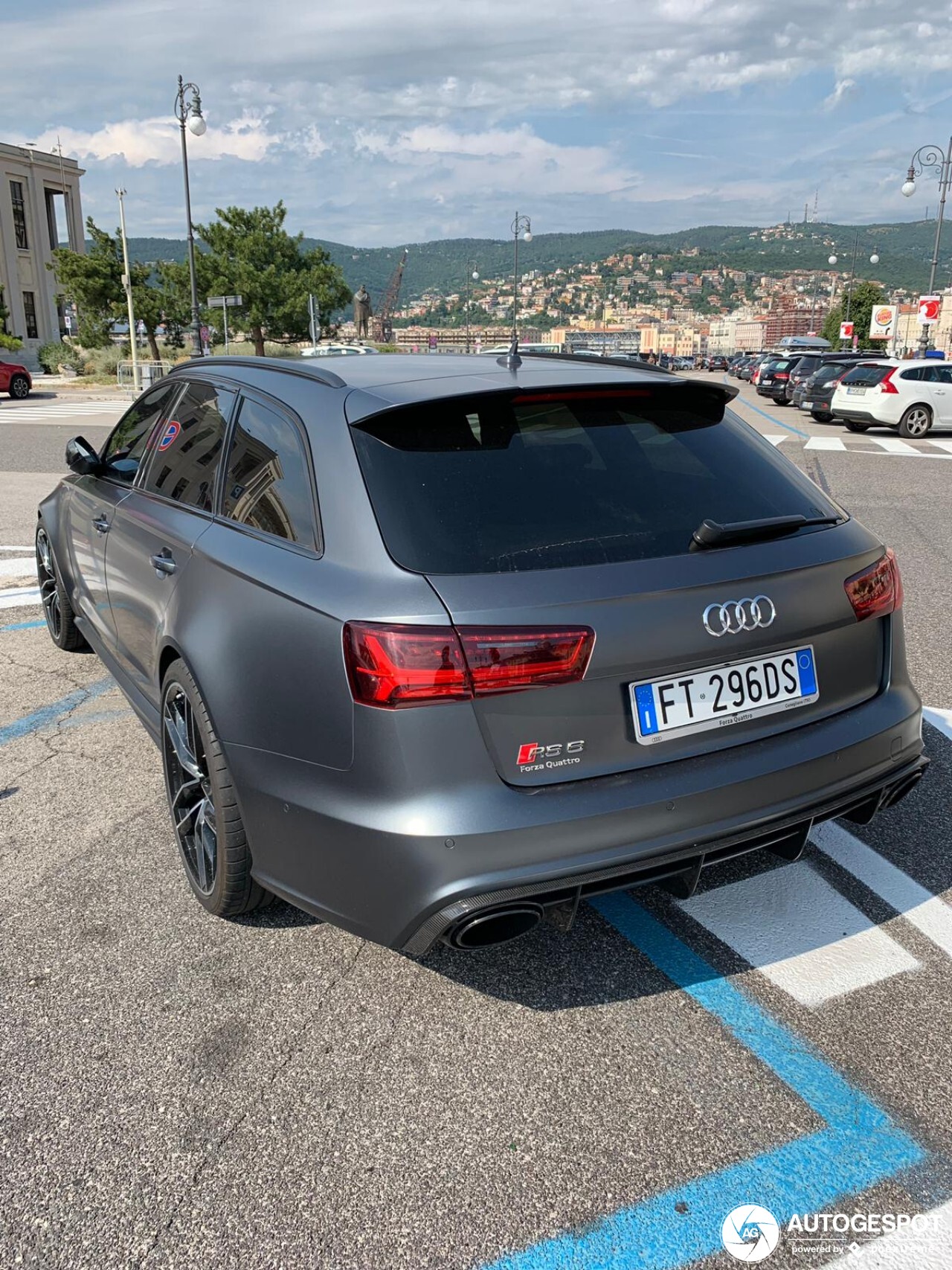 Audi RS6 Avant C7 2015