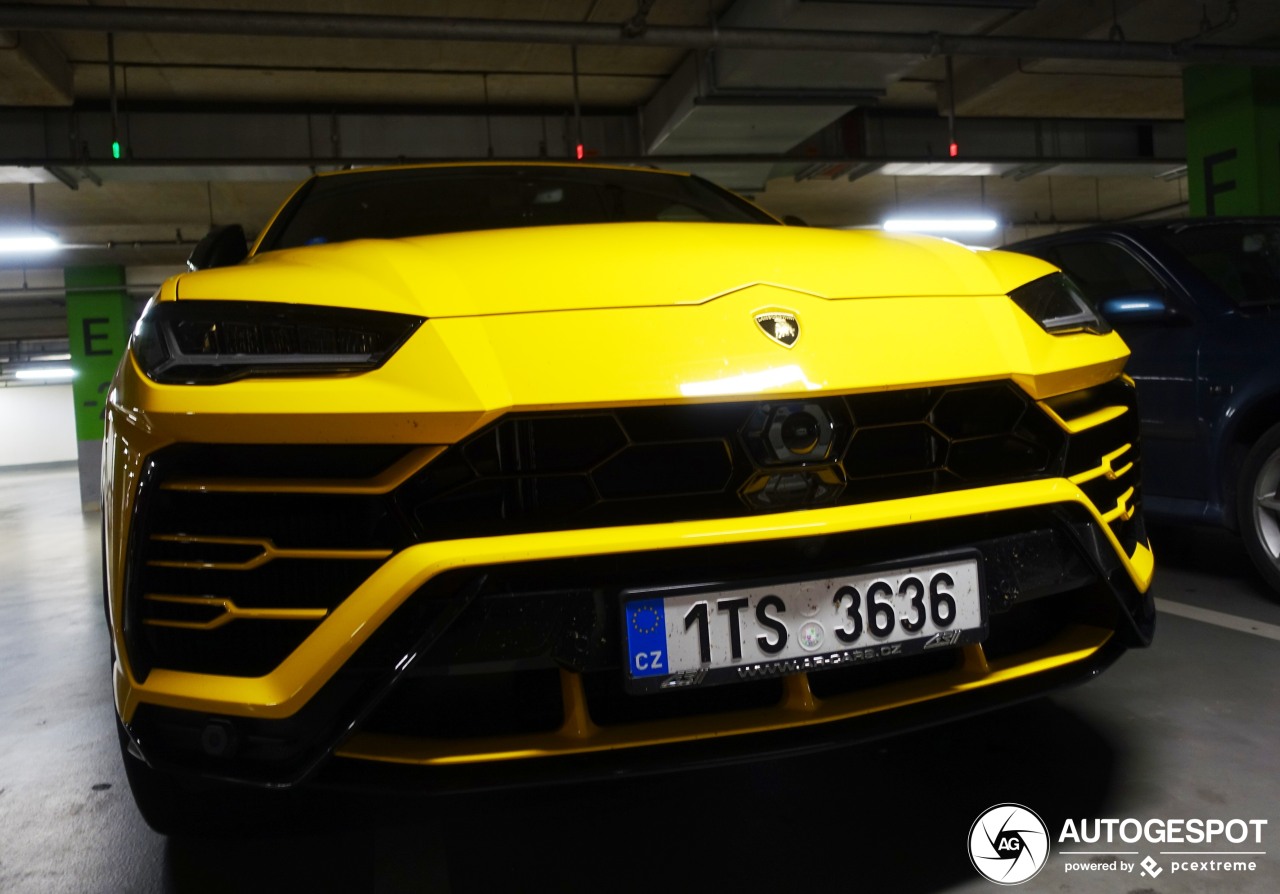 Lamborghini Urus