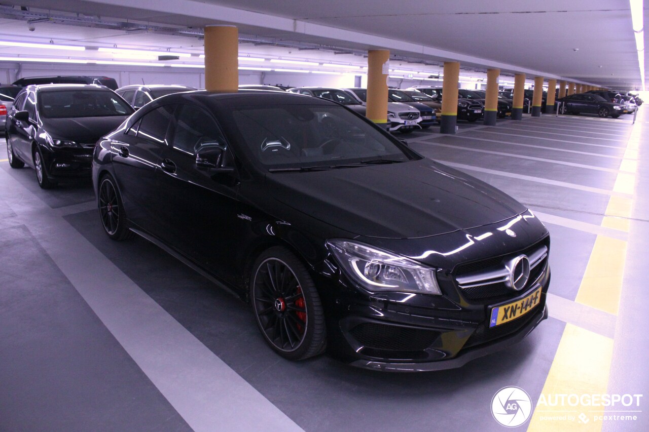 Mercedes-Benz CLA 45 AMG C117