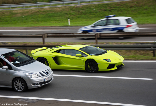 Lamborghini Aventador LP700-4