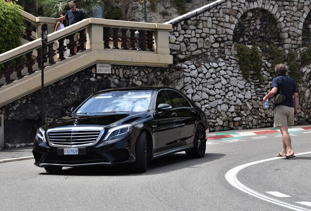 Mercedes-Benz S 63 AMG V222